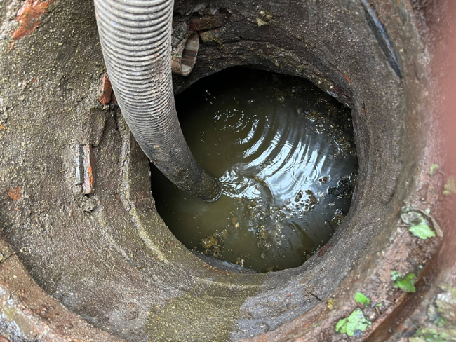 奉新化粪池清理的周期与注意事项